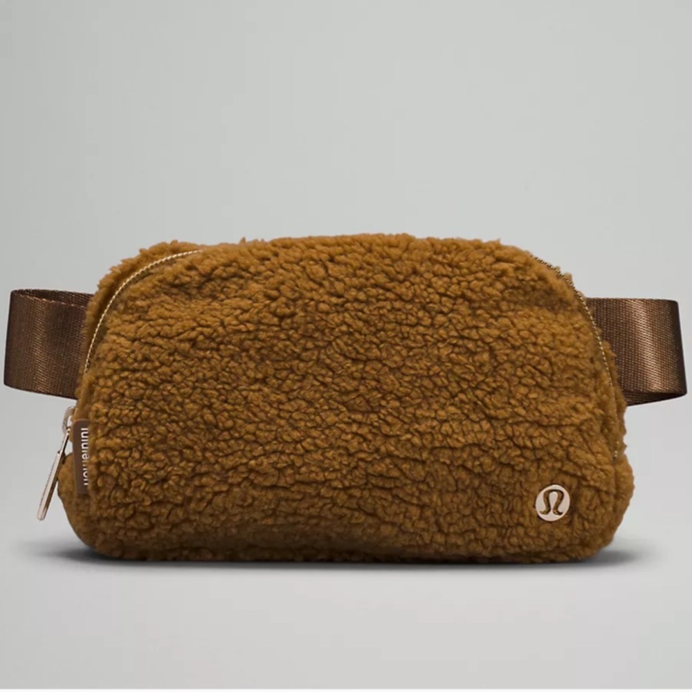Lululemon Fleece Everywhere Bag Brown